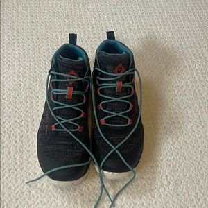 REI trailblazer hiking boots SZ 8.5 NEW